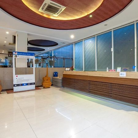 Raffleshom Hotel Bandung Exterior foto