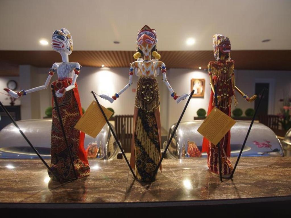 Raffleshom Hotel Bandung Exterior foto