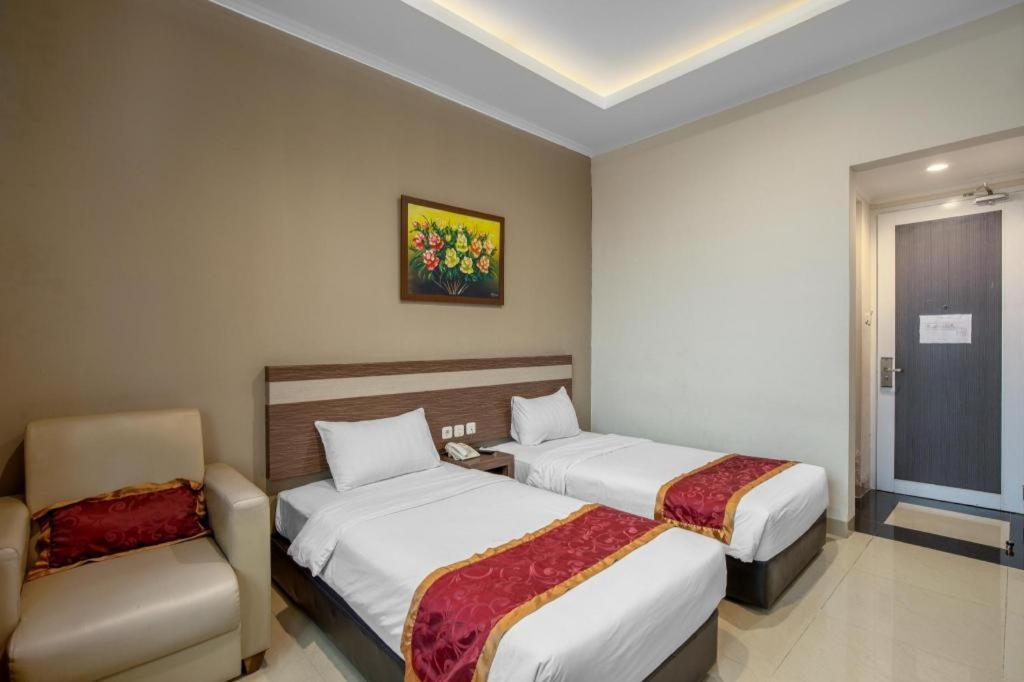Raffleshom Hotel Bandung Exterior foto