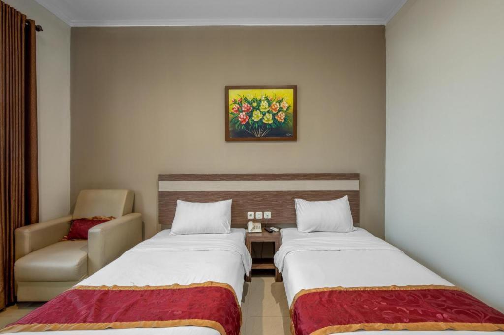 Raffleshom Hotel Bandung Exterior foto