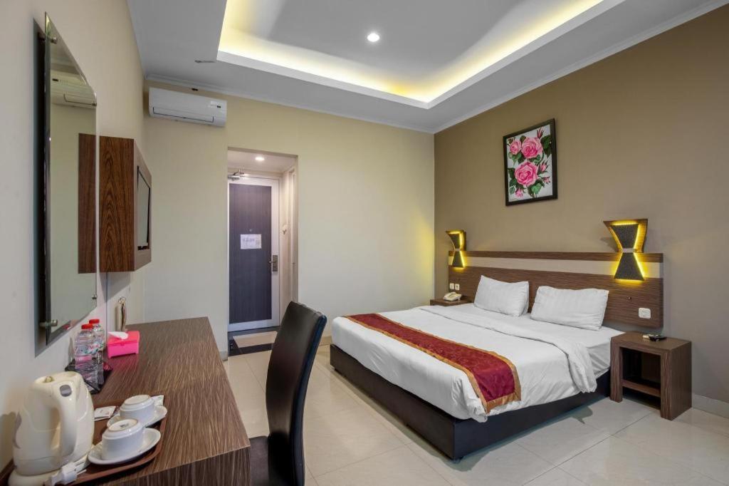 Raffleshom Hotel Bandung Exterior foto